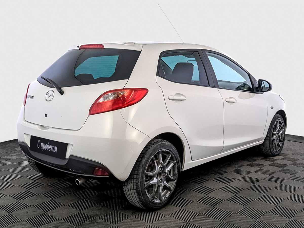Mazda 2