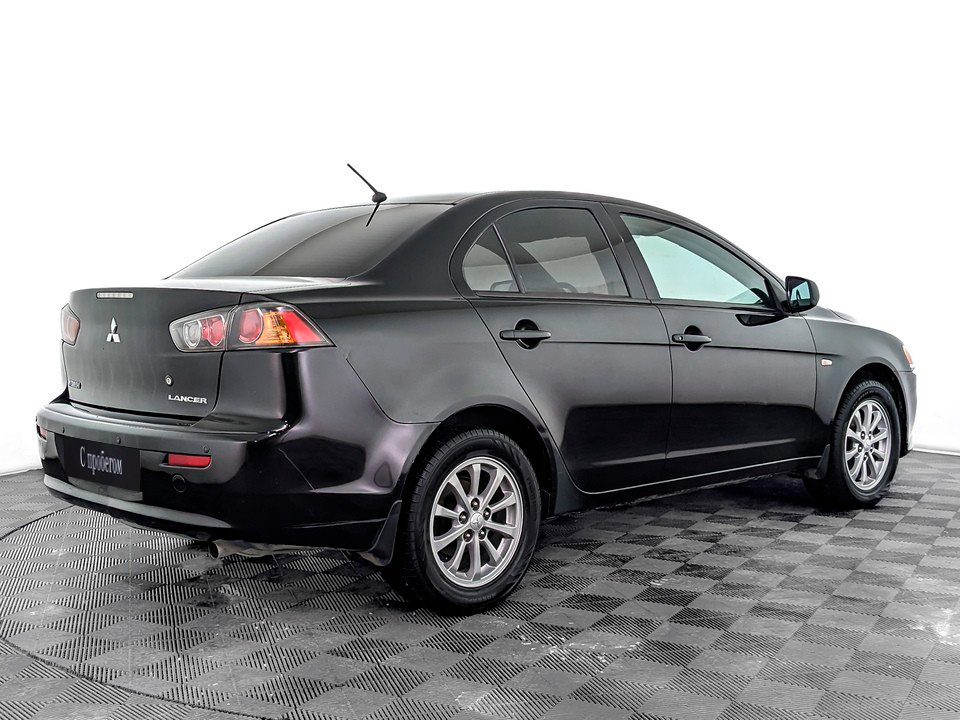 Mitsubishi Lancer