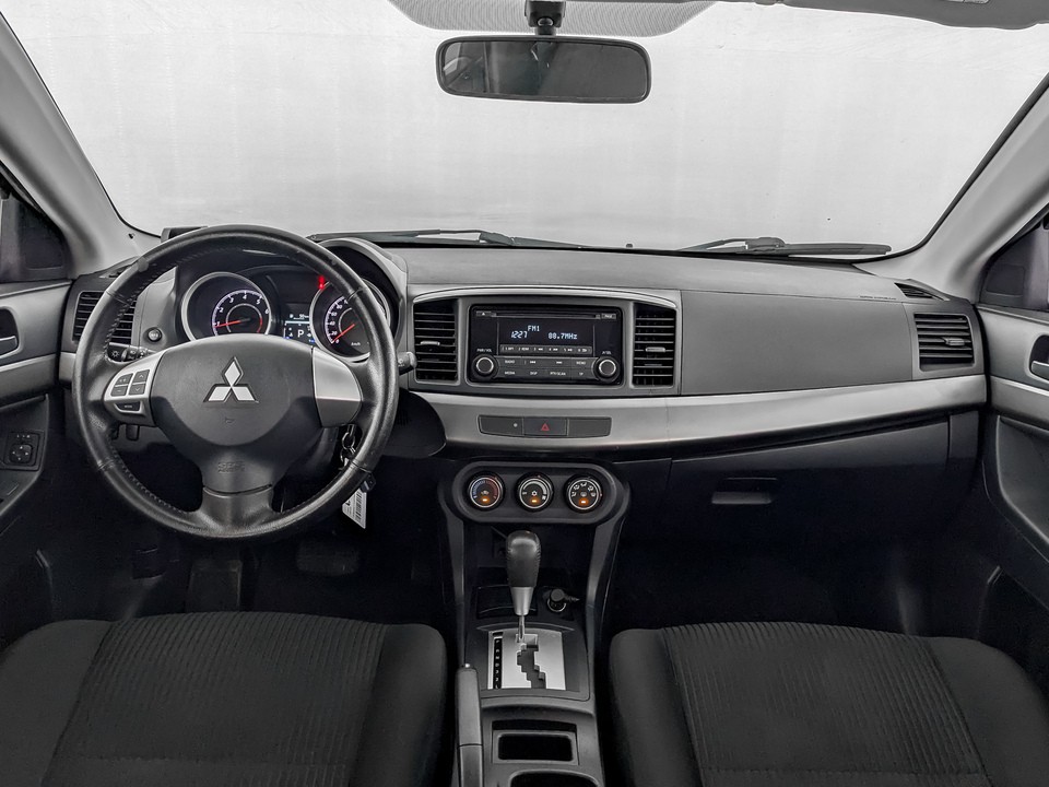 Mitsubishi Lancer