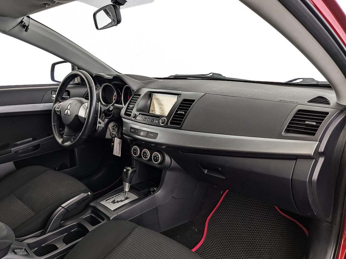 Mitsubishi Lancer