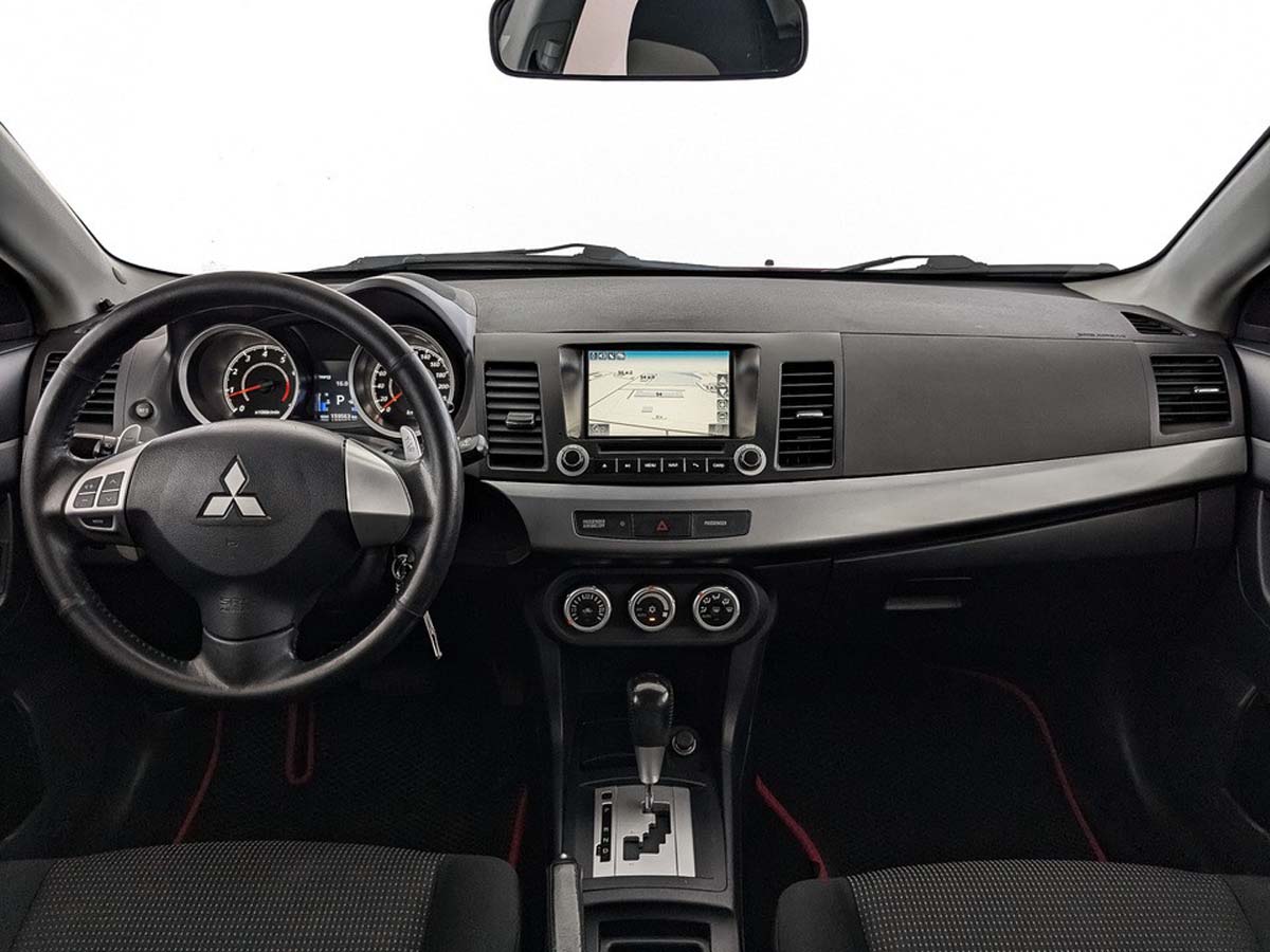 Mitsubishi Lancer