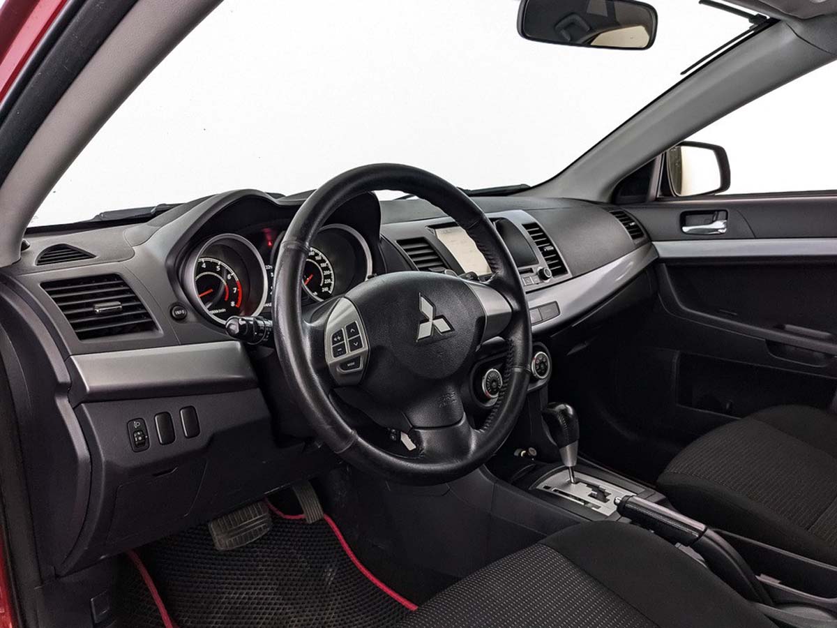 Mitsubishi Lancer