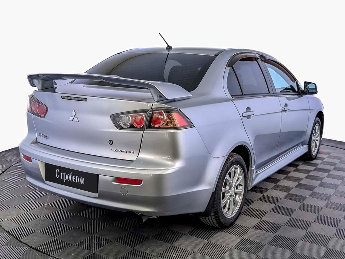 Mitsubishi Lancer