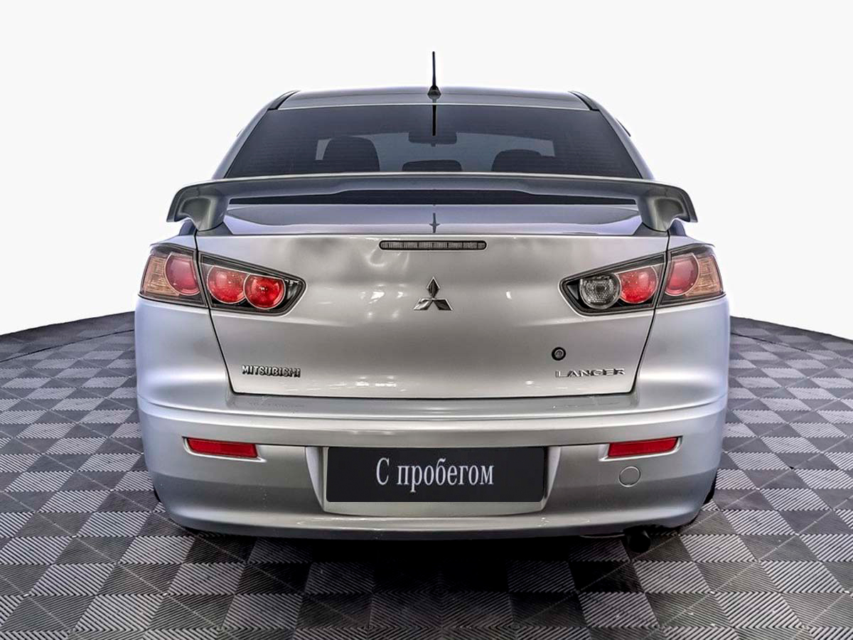 Mitsubishi Lancer