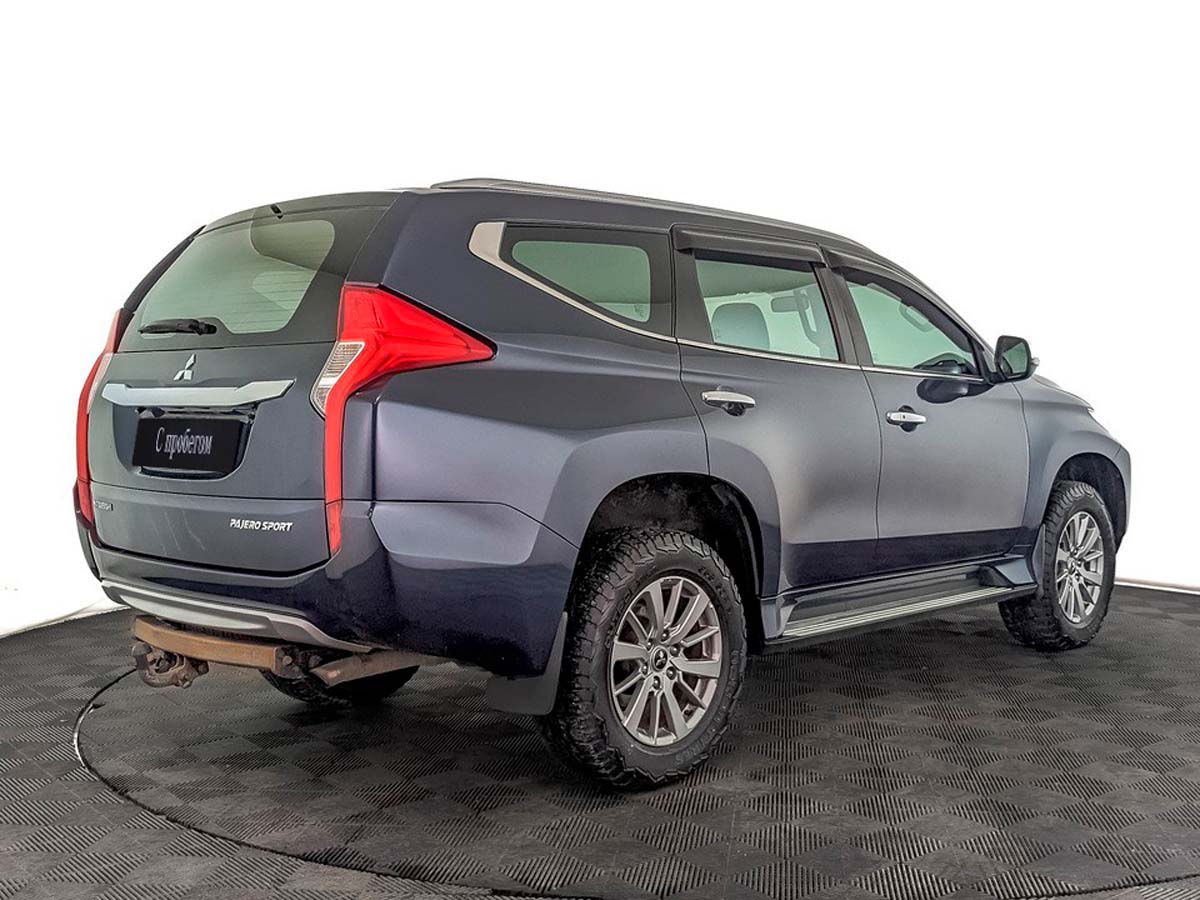 Mitsubishi Pajero Sport