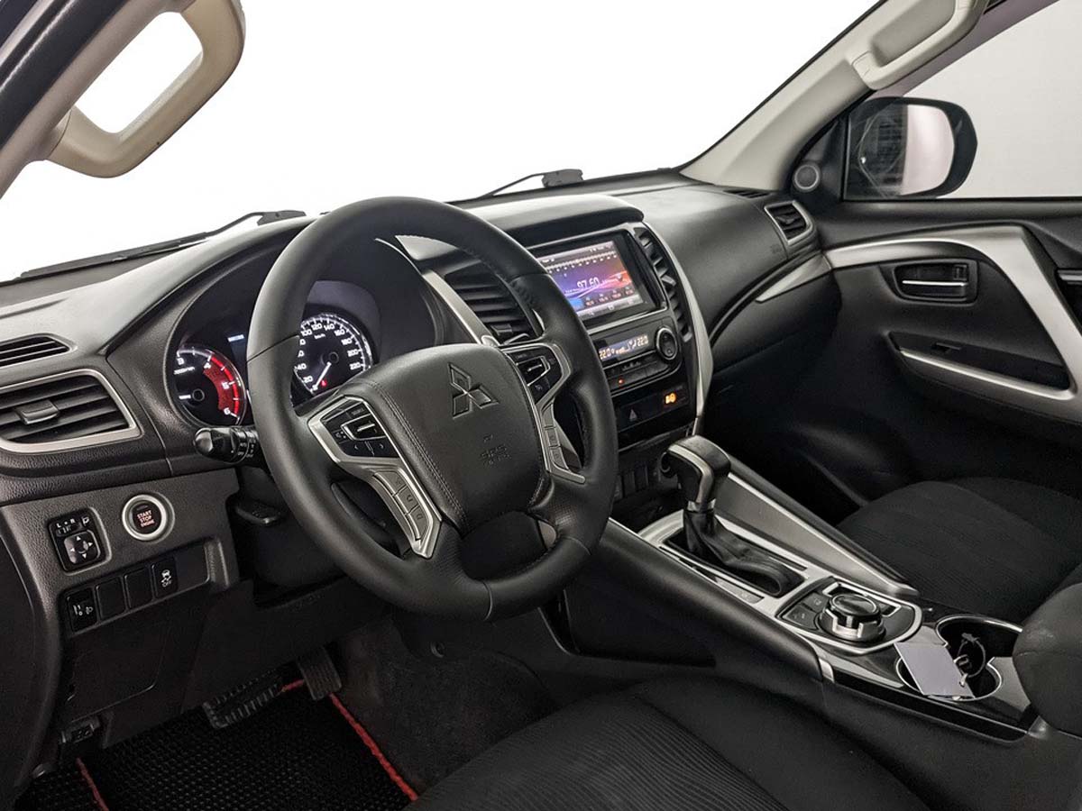 Mitsubishi Pajero Sport
