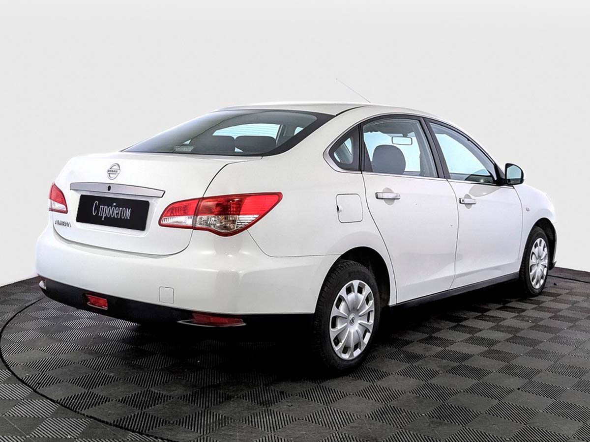Nissan Almera