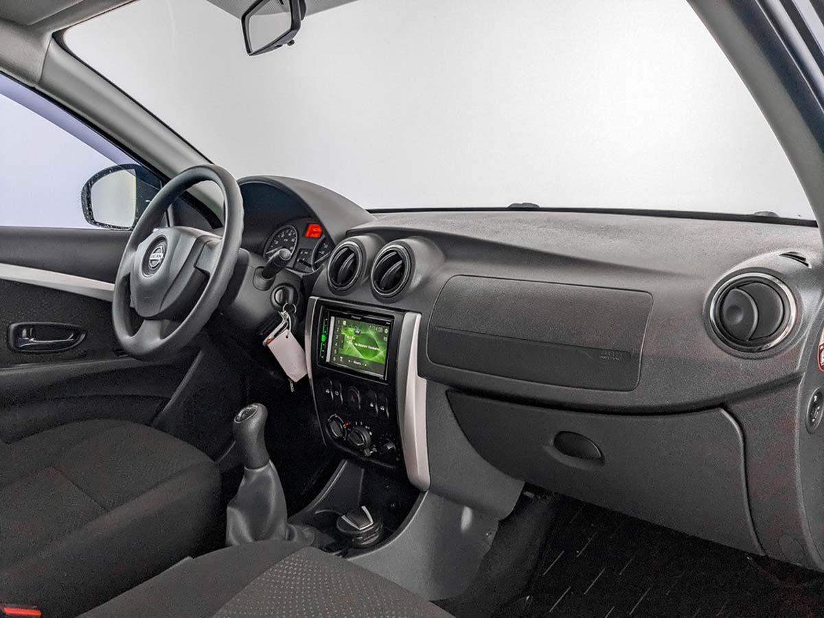 Nissan Almera