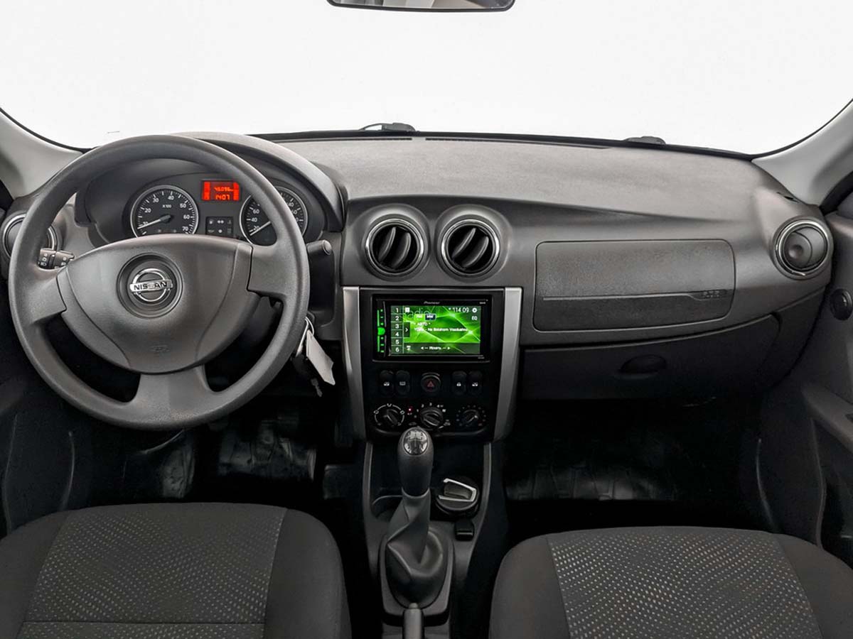Nissan Almera