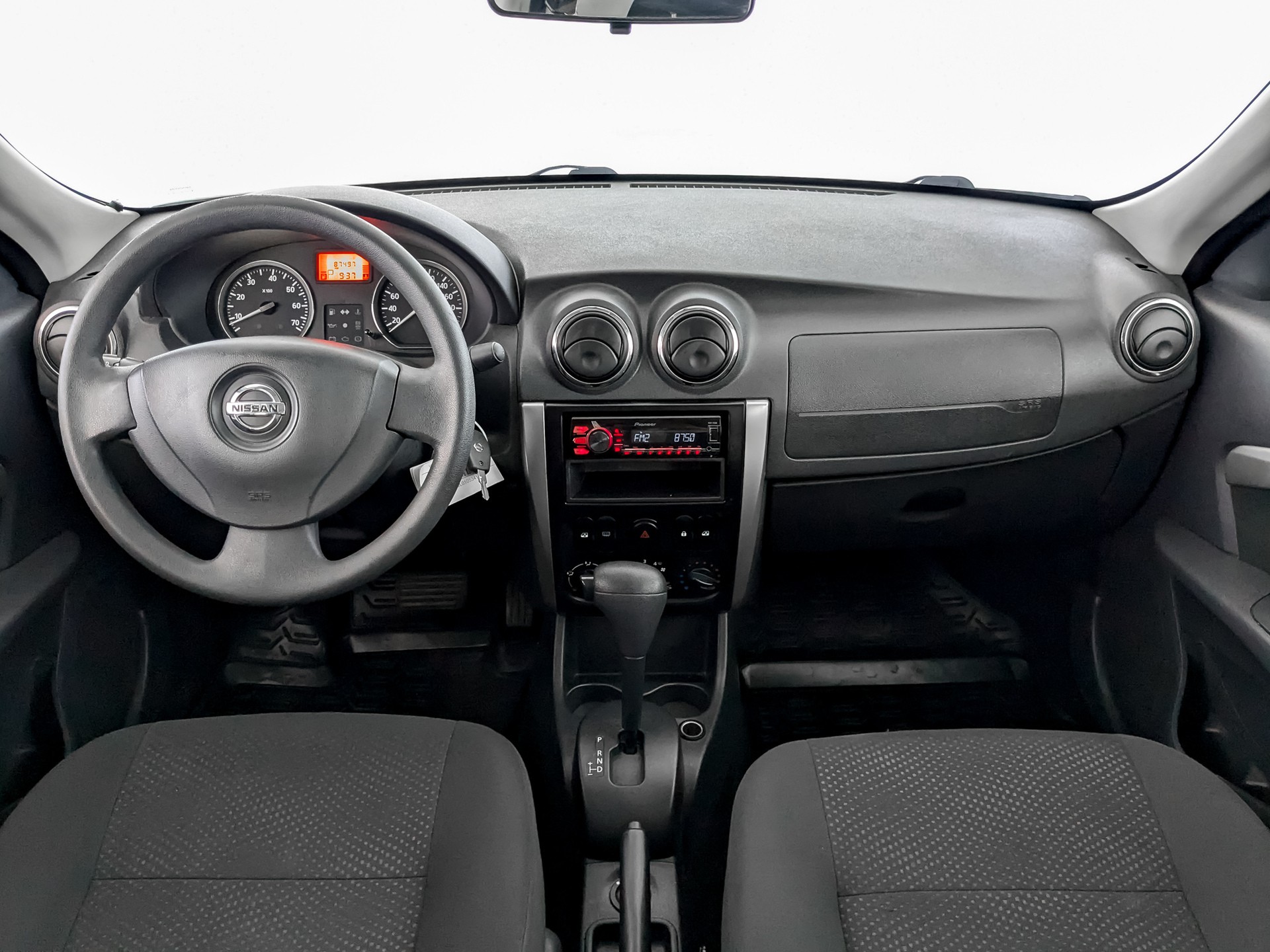 Nissan Almera