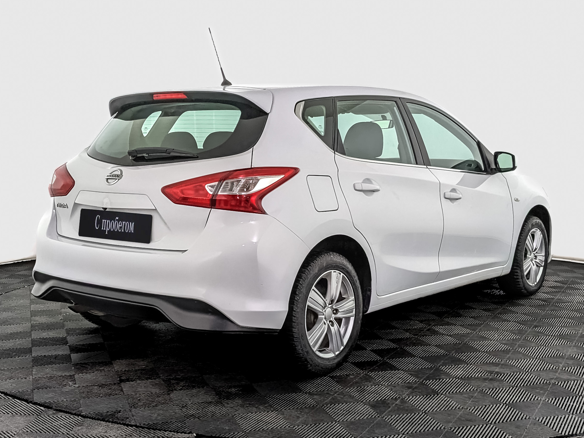 Nissan Tiida