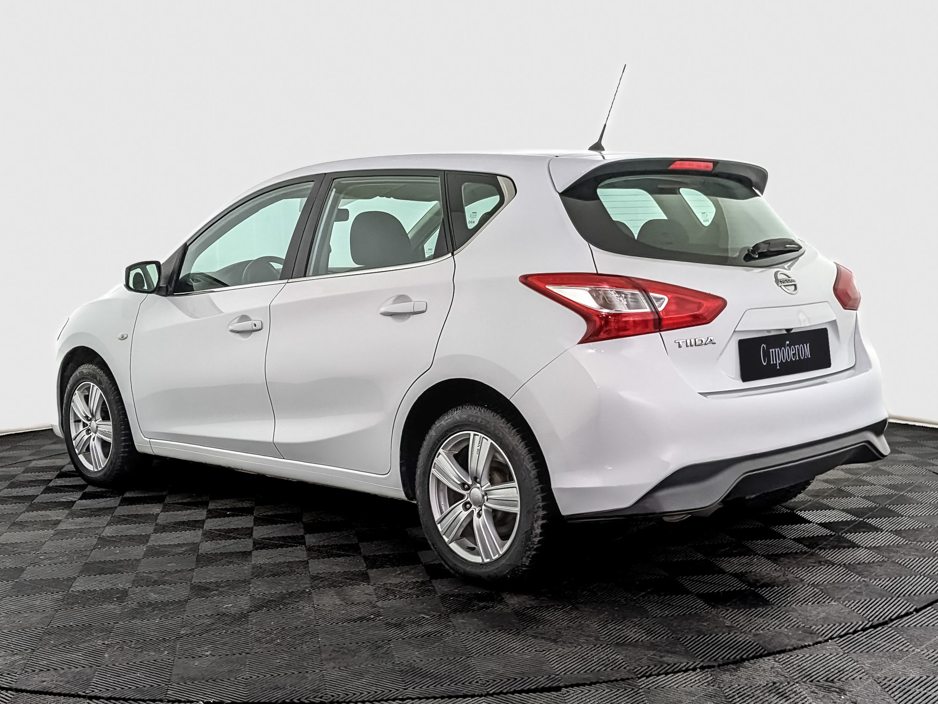 Nissan Tiida
