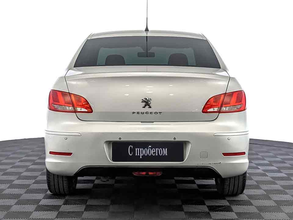 Peugeot 408