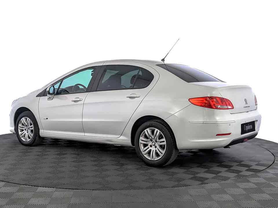 Peugeot 408