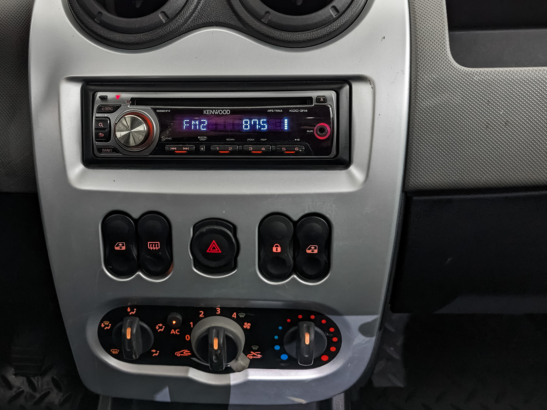 Renault Logan