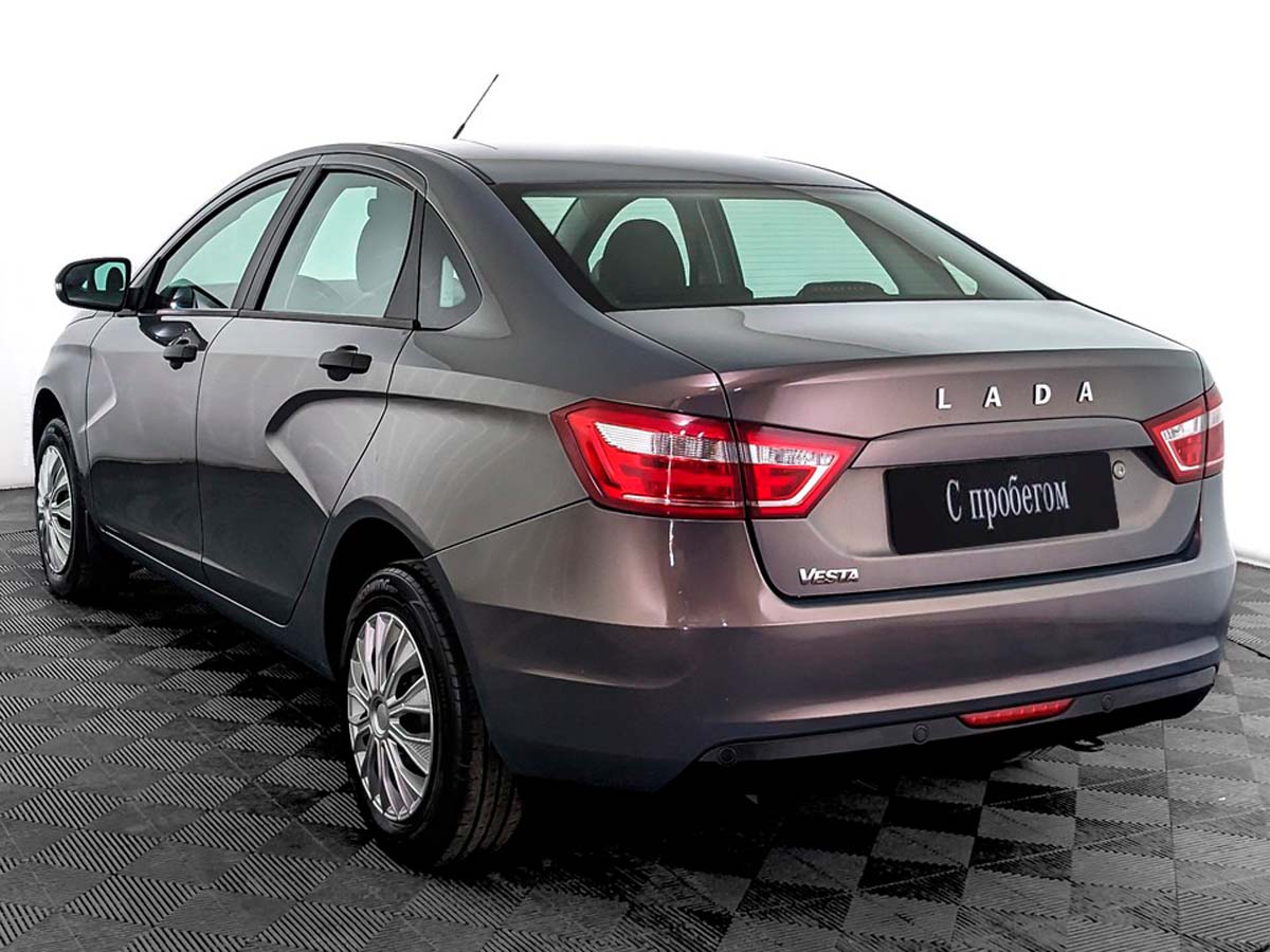 Lada Vesta
