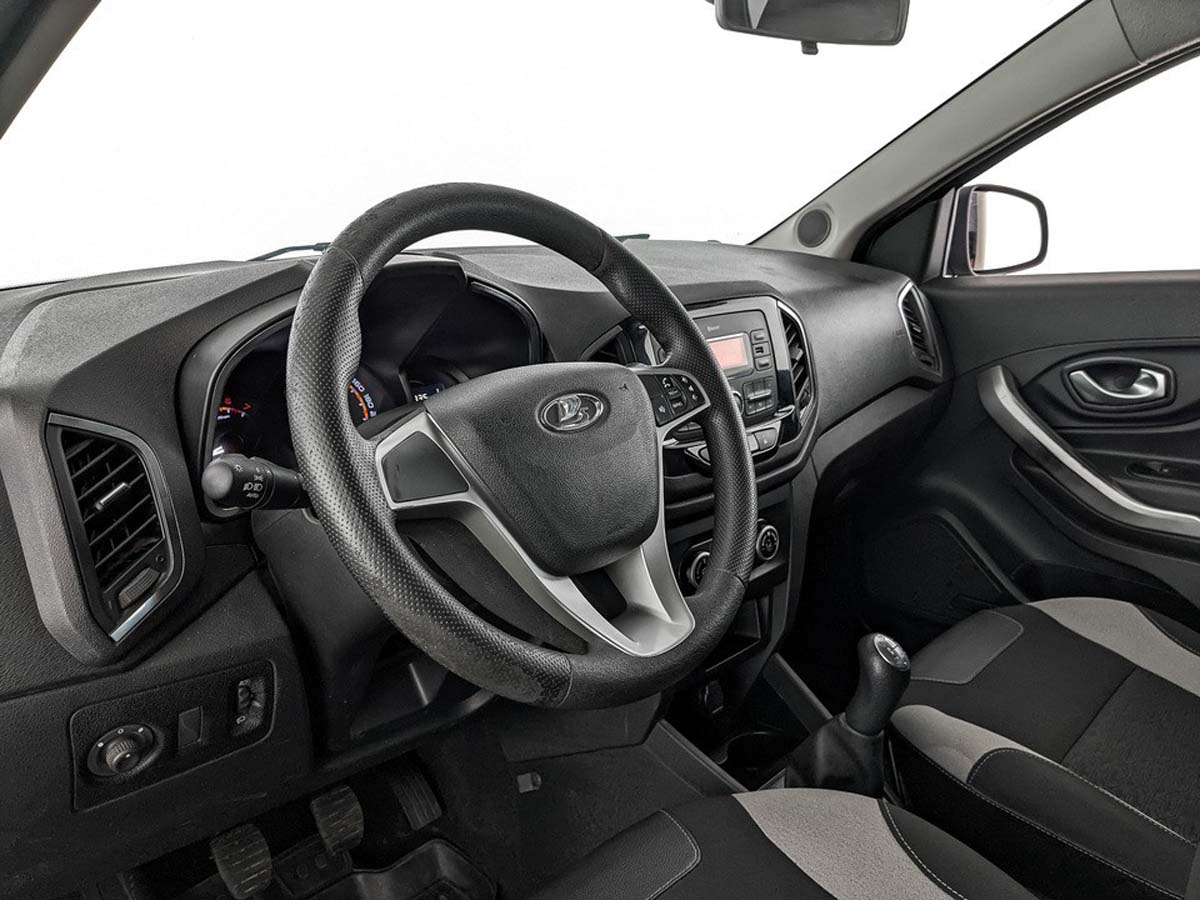 Lada XRAY