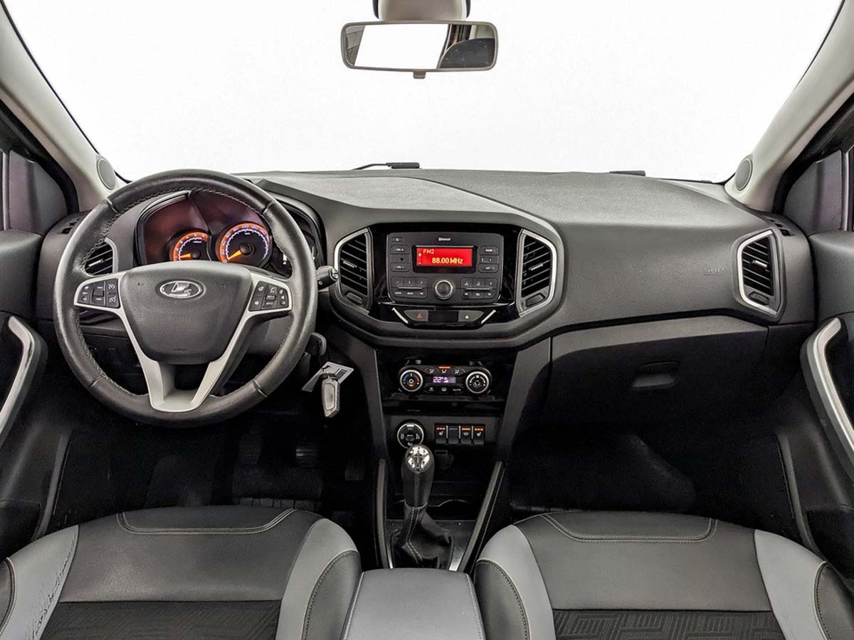 Lada XRAY