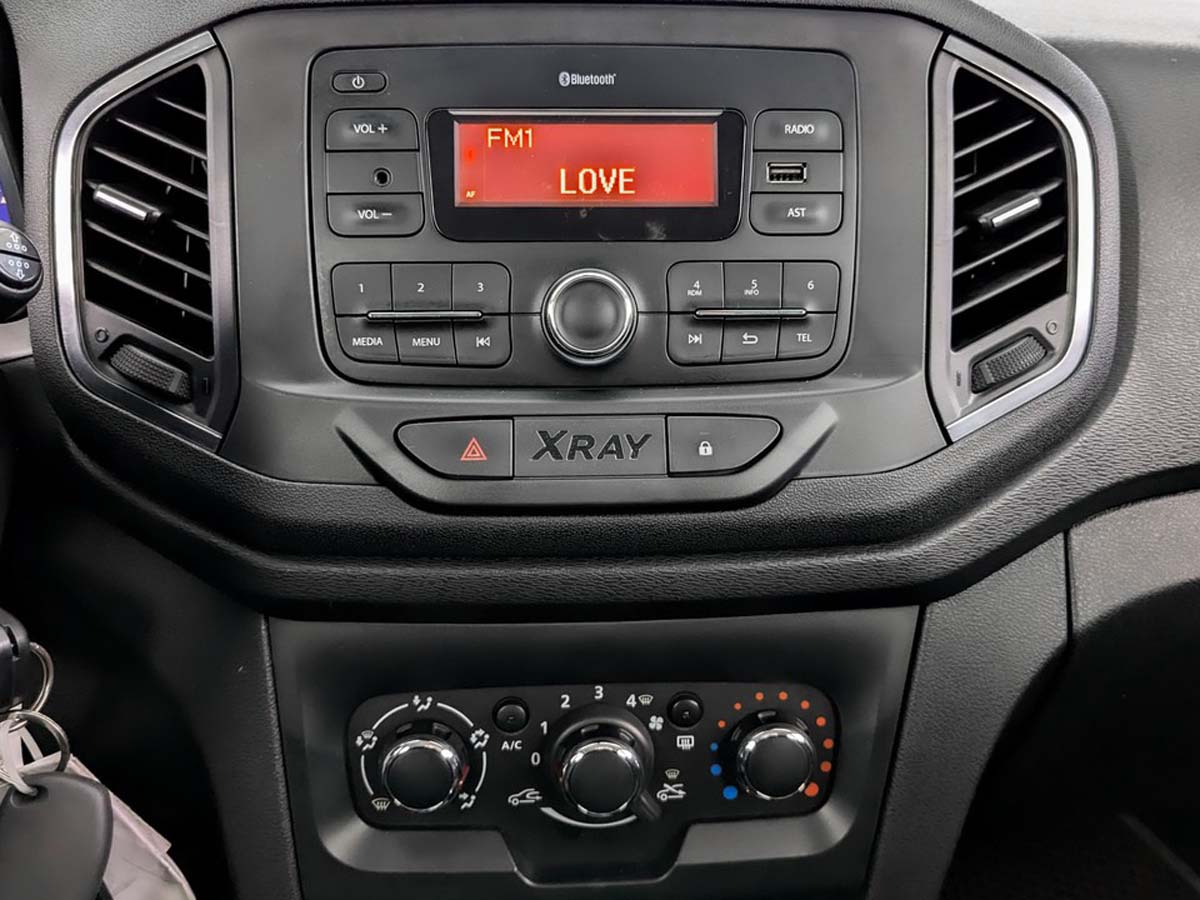 Lada XRAY