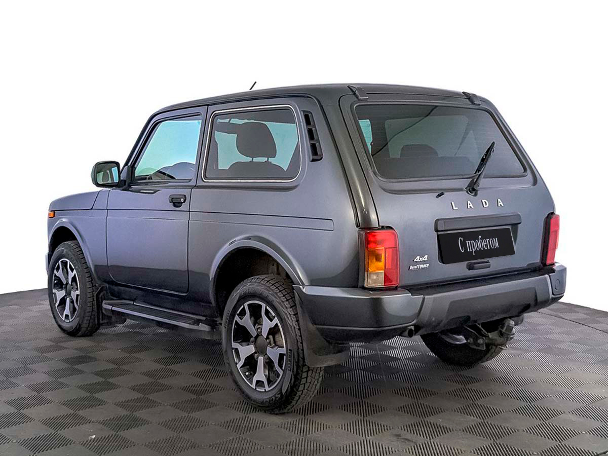 Lada Niva Legend