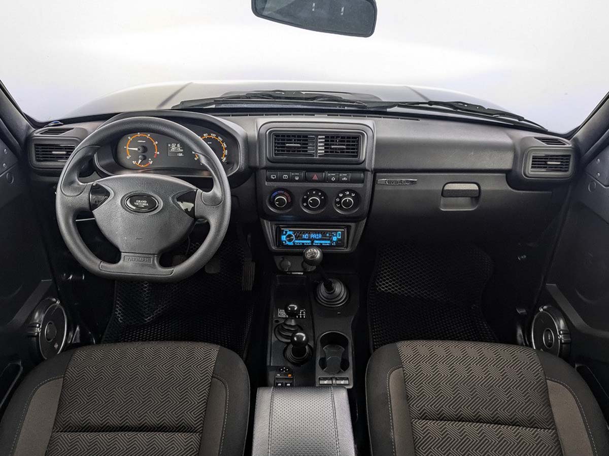 Lada Niva Legend