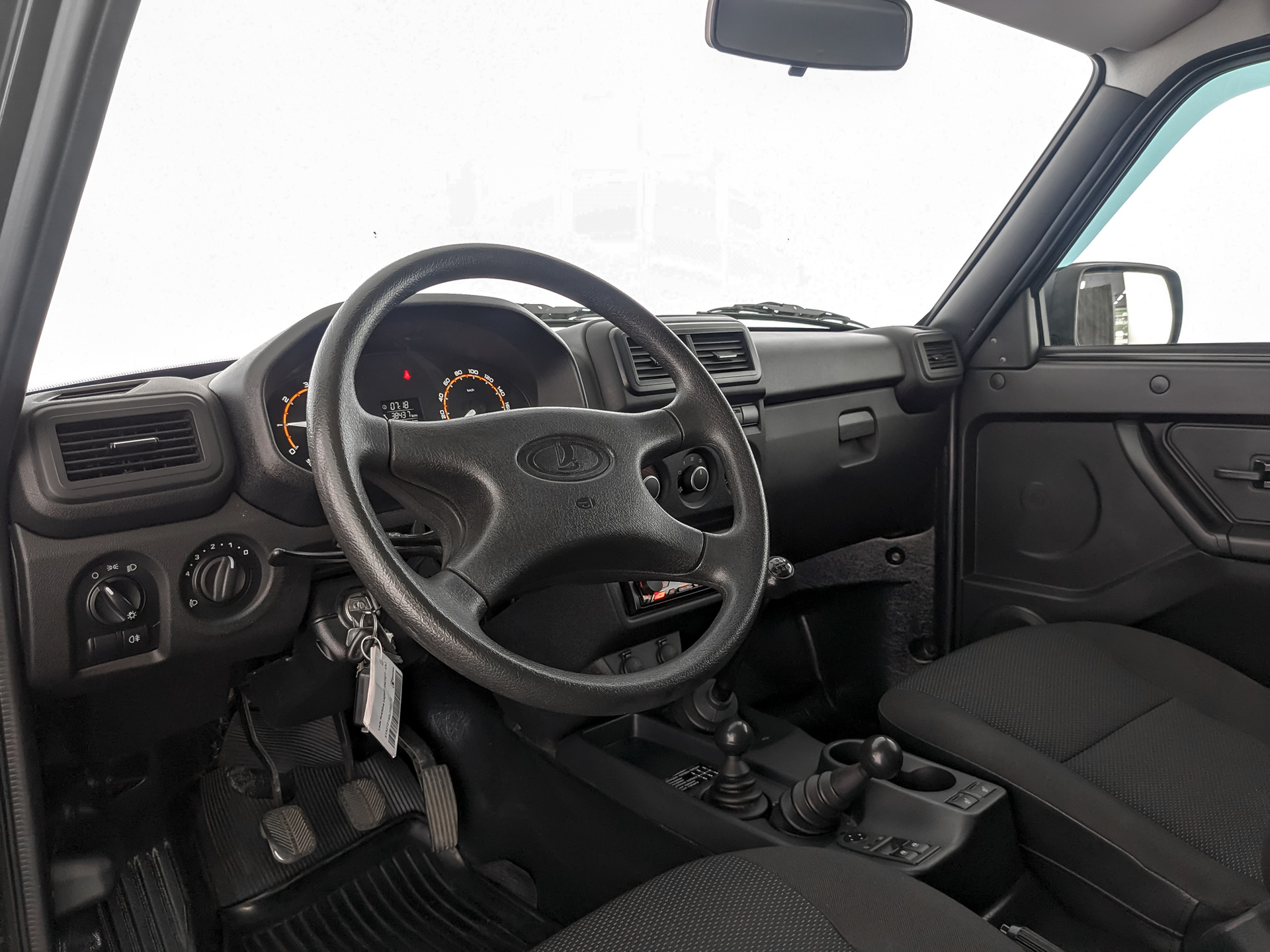Lada Niva Legend
