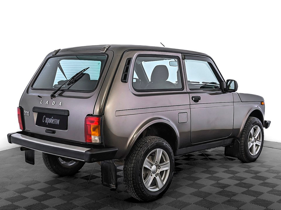 Lada Niva Legend