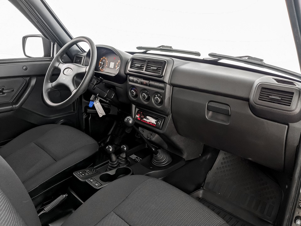 Lada Niva Legend