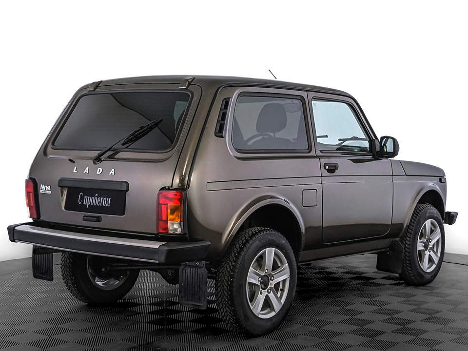 Lada Niva Legend