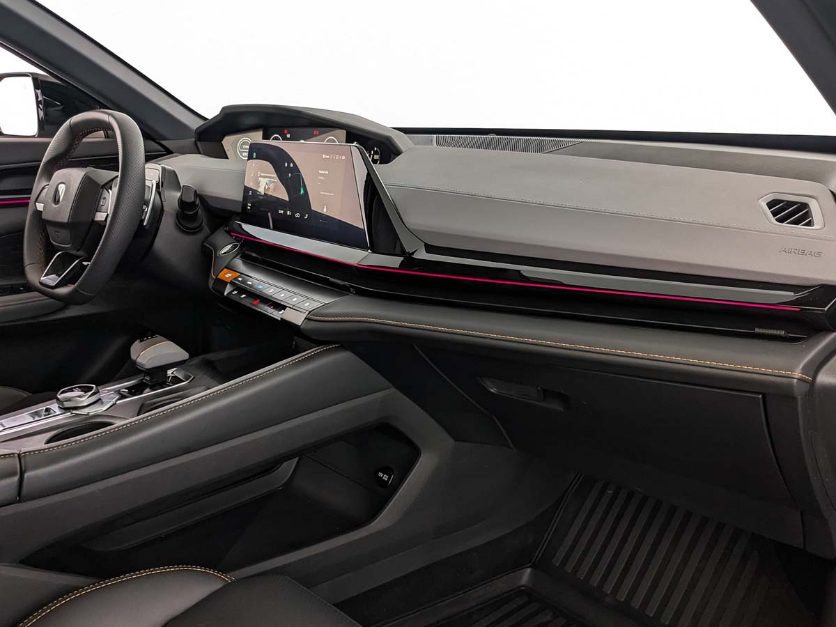 Changan UNI-V