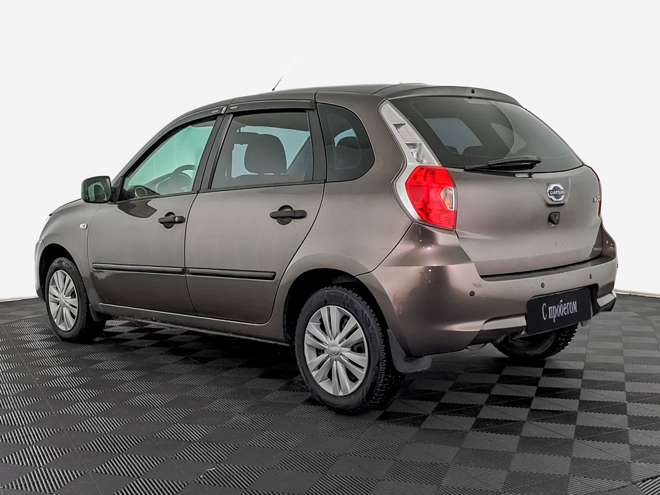 Datsun mi-Do