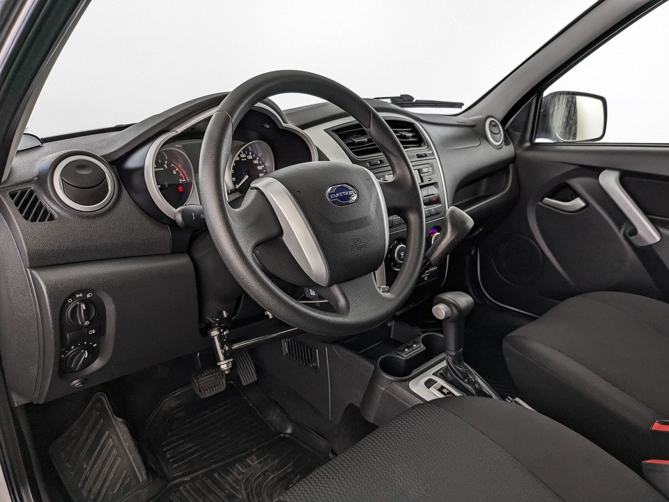 Datsun mi-Do