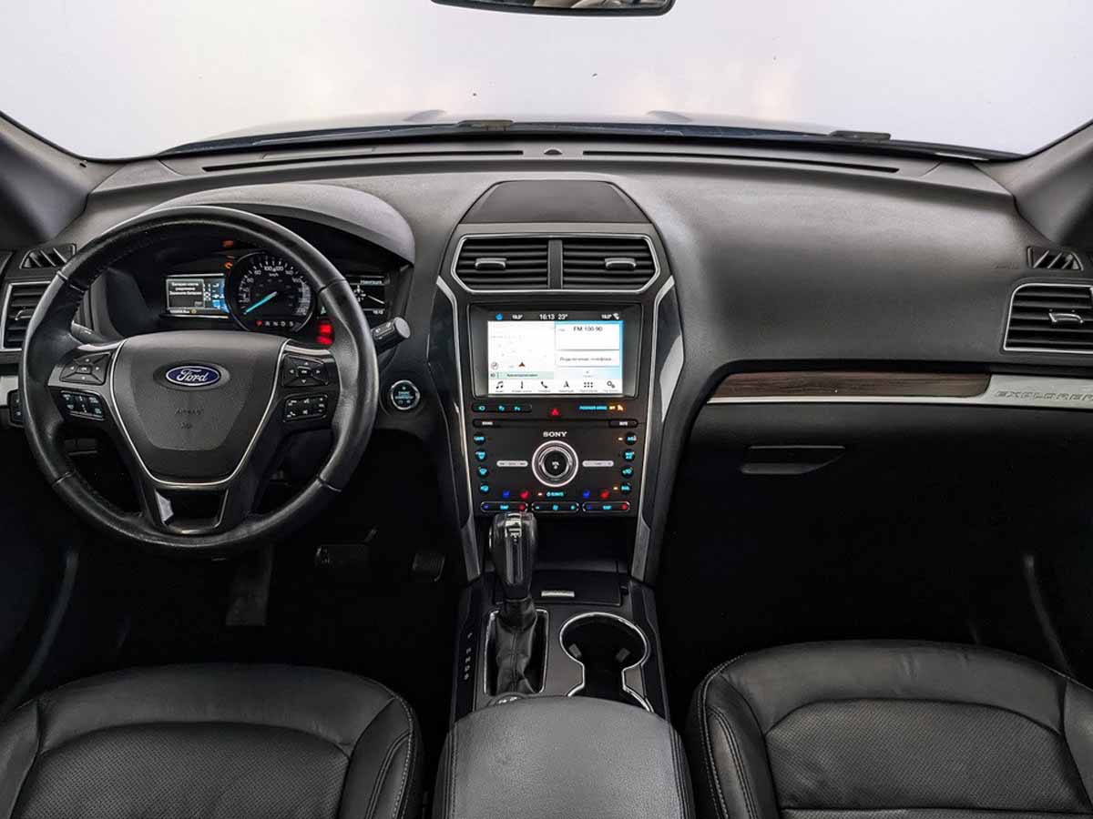 Ford Explorer