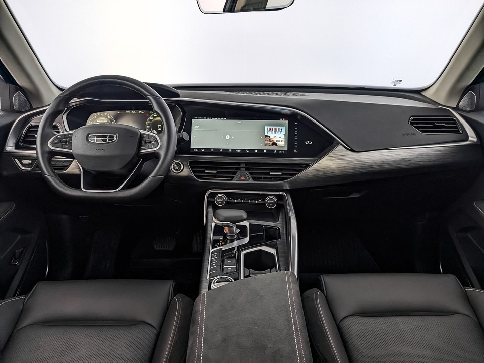 Geely Tugella