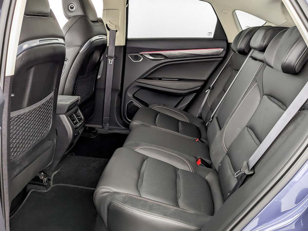 Geely Tugella