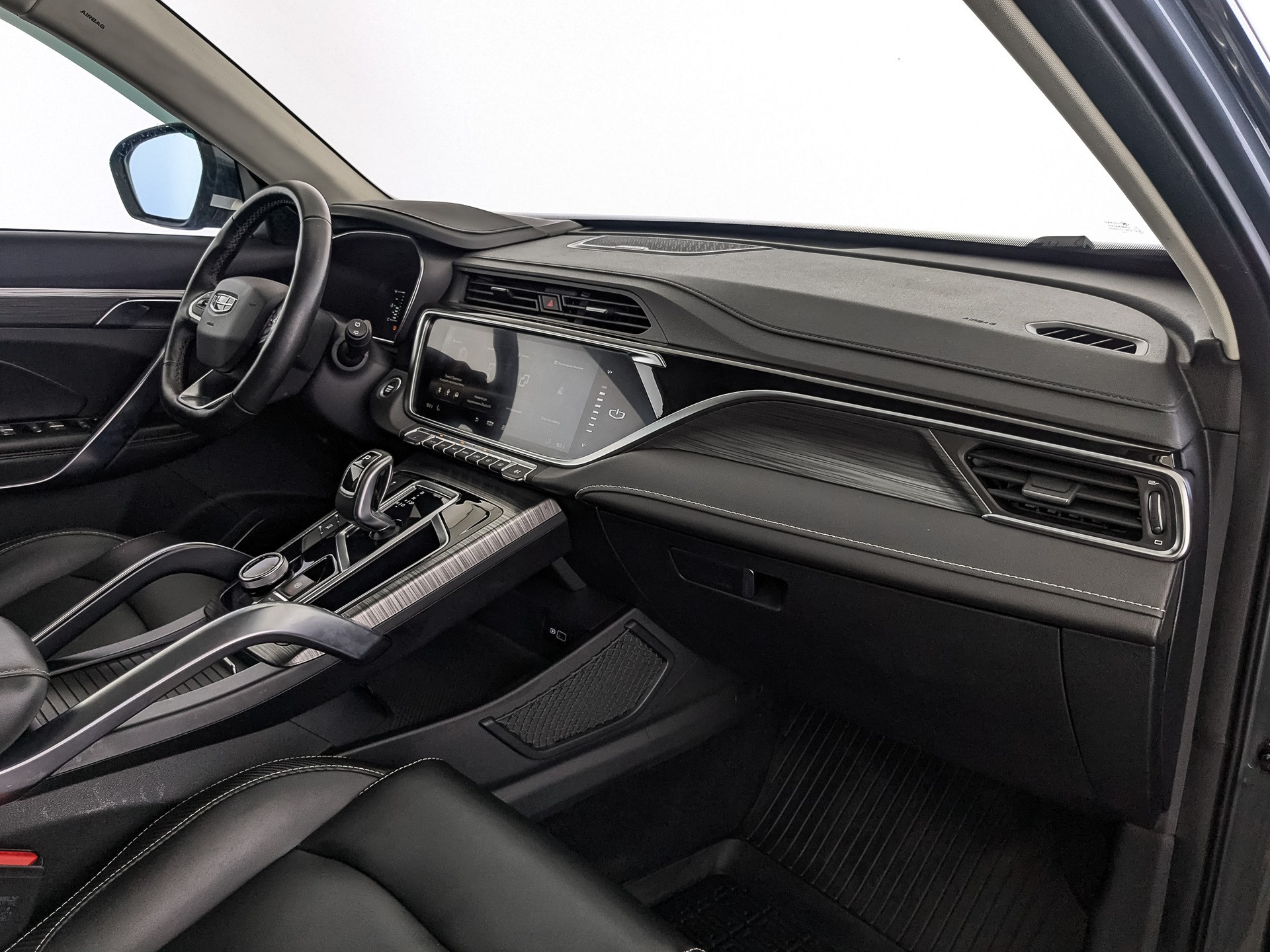 Geely Atlas Pro
